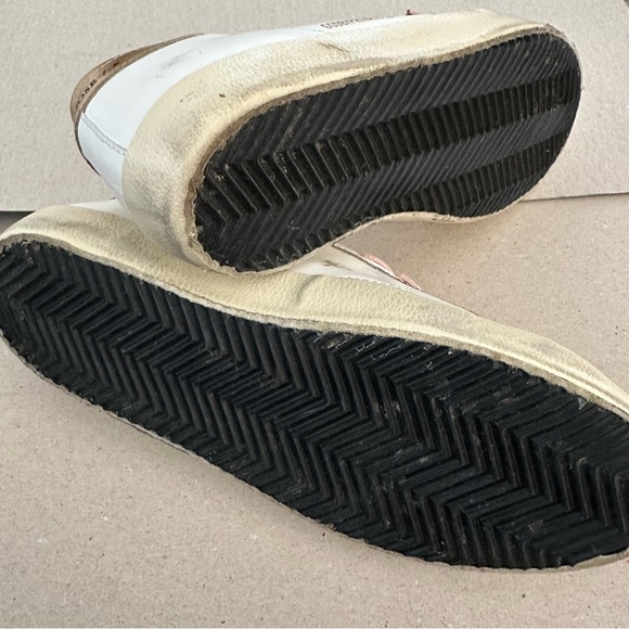 - NEW Golden Goose x REVOLVE Super Star in White, Ancient Pink, & Gold R100 - Picture 6 of 6